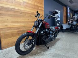 2017 Harley-davidson FXBB STREET BOB Red