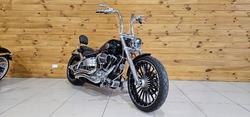 2016 Harley-davidson FXSB SOFTAIL BREAKOUT Black
