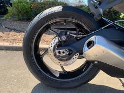 2014 Triumph STREET TRIPLE 660 Red