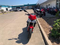 2014 Triumph STREET TRIPLE 660 Red