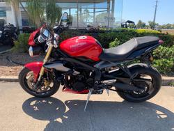 2014 Triumph STREET TRIPLE 660 Red
