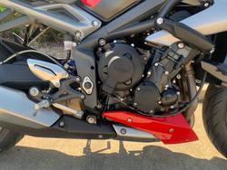2014 Triumph STREET TRIPLE 660 Red