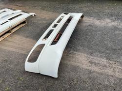 2024 Izuzu bumper bars WHITE