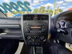 2014 Suzuki Jimny Sierra