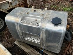 0 Volvo fuel tanks Volvo