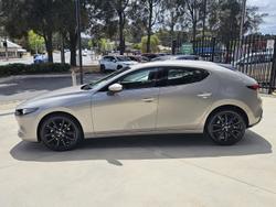 2025 Mazda 3 G25 Astina