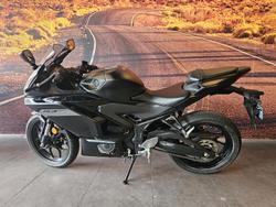 2025 Yamaha YZF-R3 R3 Black