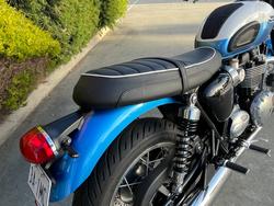 2023 Triumph BONNEVILLE T120 Blue / White