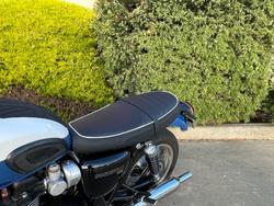 2023 Triumph BONNEVILLE T120 Blue / White