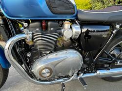 2023 Triumph BONNEVILLE T120 Blue / White