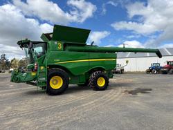 2019 John Deere S790 Green