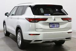 2024 Mitsubishi Outlander LS