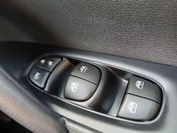 2021 Nissan
                QASHQAI ST