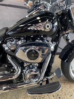 2025 Harley-davidson FLFB FAT BOY (117) VIVID BLACK