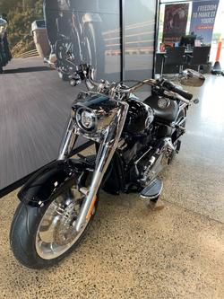 2025 Harley-davidson FLFB FAT BOY (117) VIVID BLACK