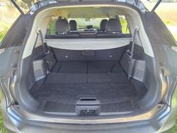 2016 Nissan
                X-TRAIL ST