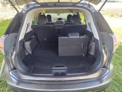 2016 Nissan
                X-TRAIL ST