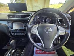 2016 Nissan
                X-TRAIL ST