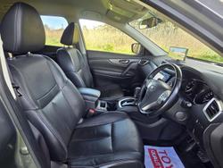 2016 Nissan
                X-TRAIL ST