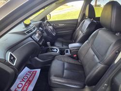 2016 Nissan
                X-TRAIL ST