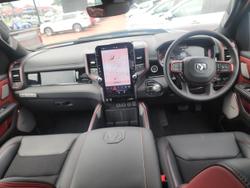 2025 RAM 1500 Rebel Crew Cab SWB Hurricane SO