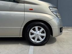 2002 Nissan Elgrand Rider S E51 Gold