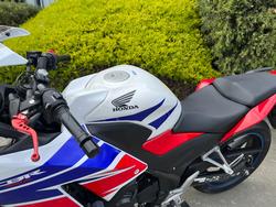 2015 Honda CBR300R