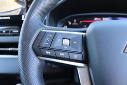 2025 Mitsubishi Outlander ES