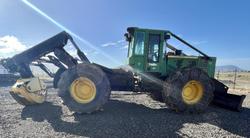 2011 John Deere 748H Green