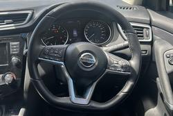 2019 Nissan
QASHQAI ST-L