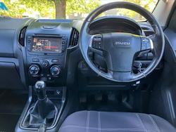 2017 Isuzu D-MAX SX