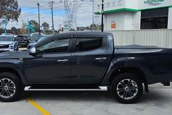 2020 Mitsubishi
                Triton GLX-R
