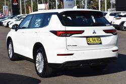 2024 Mitsubishi Outlander ES ZM MY24 White