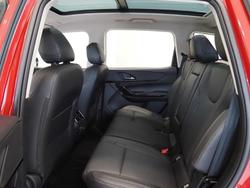 2025 Mahindra XUV700 AX7L