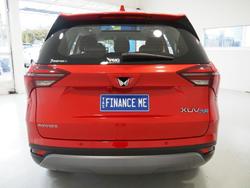 2025 Mahindra XUV700 AX7L