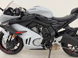 2025 CFMOTO 675 SR-R AEROLITE G
