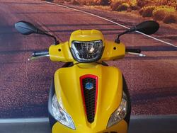 2023 Piaggio Medley 150 S Medley Yellow
