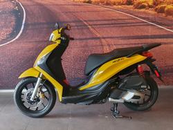 2023 Piaggio Medley 150 S Medley Yellow