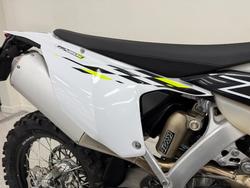 2026 Triumph 2026 Triumph 450CC TF 450-E Motocross BLACK/WHITE