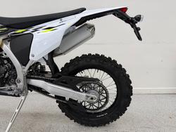 2026 Triumph 2026 Triumph 450CC TF 450-E Motocross BLACK/WHITE