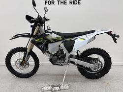 2026 Triumph 2026 Triumph 450CC TF 450-E Motocross BLACK/WHITE
