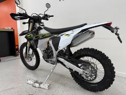 2026 Triumph 2026 Triumph 450CC TF 450-E Motocross BLACK/WHITE