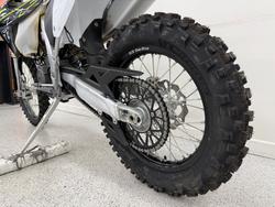 2026 Triumph 2026 Triumph 250CC TF 250-E Motocross BLACK/WHIT
