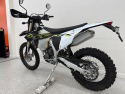2026 Triumph 2026 Triumph 250CC TF 250-E Motocross BLACK/WHIT