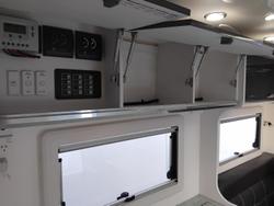 2018 Crusader Excallibur Prince With Centre Ensuite And Rear Club Lounge