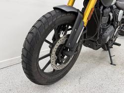 2025 Triumph 2025 Triumph 400CC SCRAMBLER 400 WHITE/GREEN