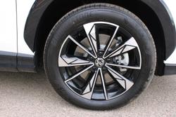 2025 MG HS Hybrid+ Essence