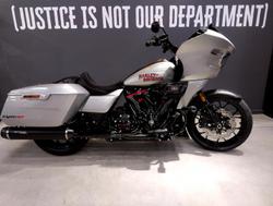 Harley-Davidson CVO Road Glide ST 121 (fltrxstse)