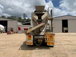 2004 Hino 500 Fm 1628 Agitator