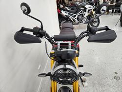 2025 Triumph SCRAMBLER 400 X CARNIVAL R